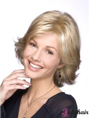 Wavy Blonde Trendy Chin Length Classic Wigs